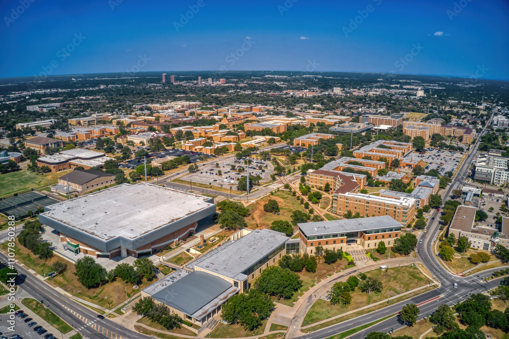 Fototapeta premium Aerial View of a large Public University in Denton, Texas