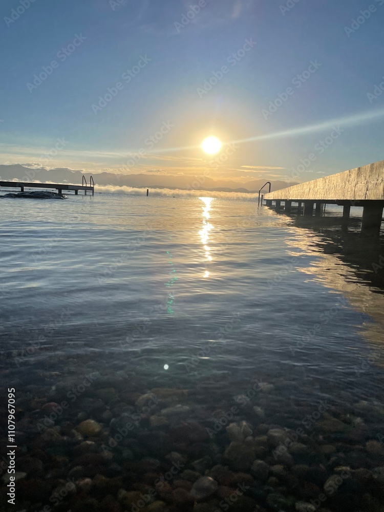 Obraz premium sunset over the sea