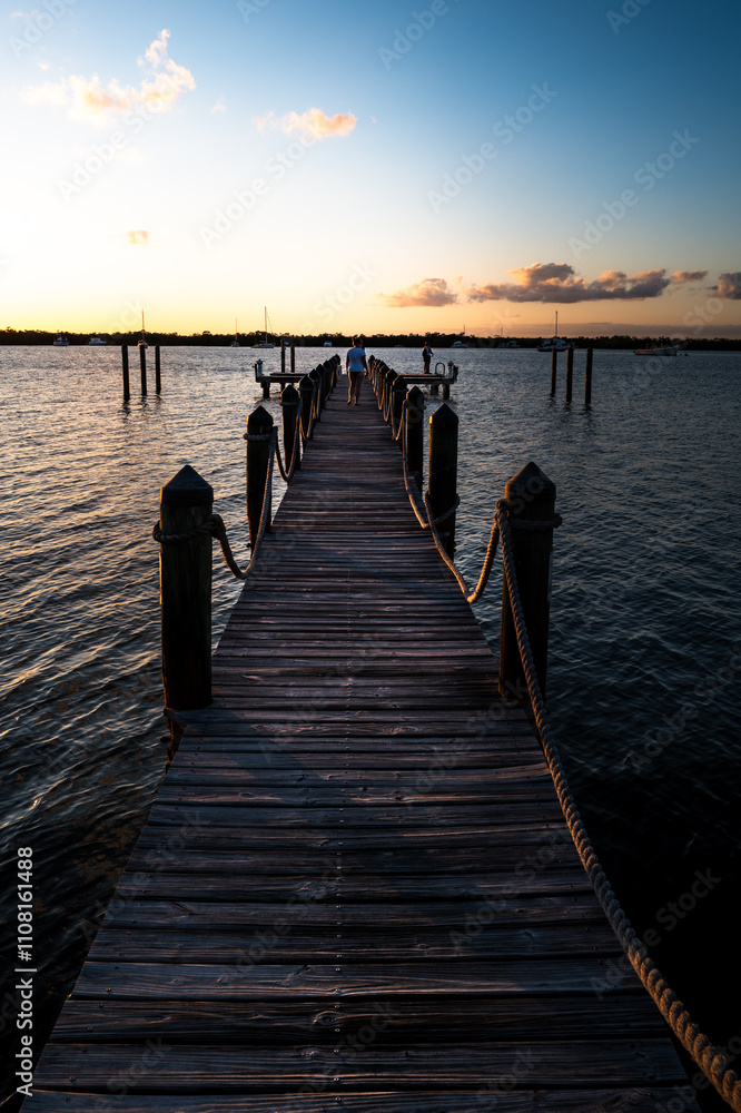 Obraz premium Empty pier in Keys 