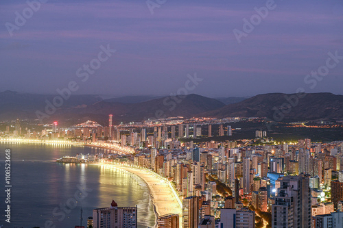 Obraz na płótnie Sunrise on a clear day over Benidorm in Spain from the Mirador de la Cruz w salonie