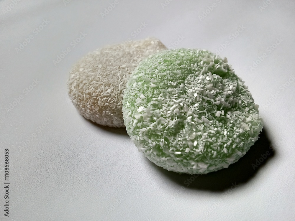 chocolate and matcha flavored mochi cake. chocolate and matcha flavored mochi cake.