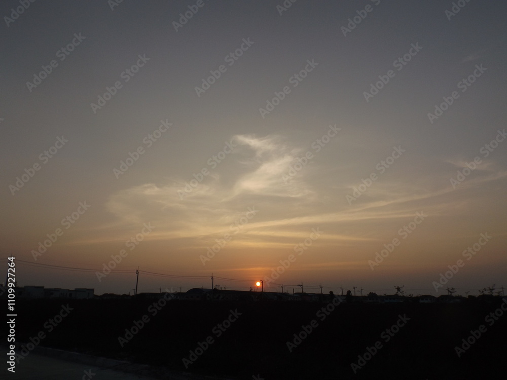 Photographs of the evening atmosphere after the sun sets. Creates a beautiful and romantic atmosphere. Photographs of the evening atmosphere after the sun sets. Creates a beautiful and romantic atmosphere.