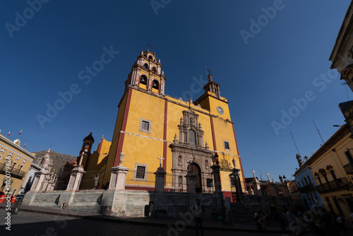 Parroquia de Basilica Colegiata de Nuestra Senora de Guanajuato at daytime photo