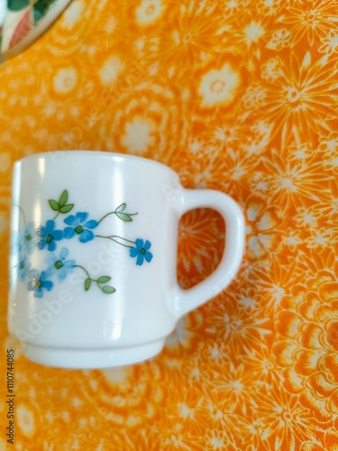 coffee cup mug Myosotis Arcopal France Antique Blue Flowers