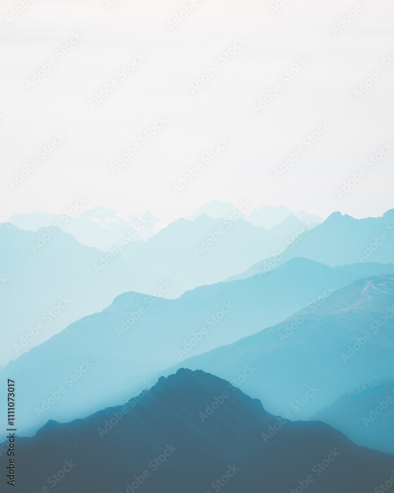 Naklejka premium Misty Morning Sun on Zugspitze Peak