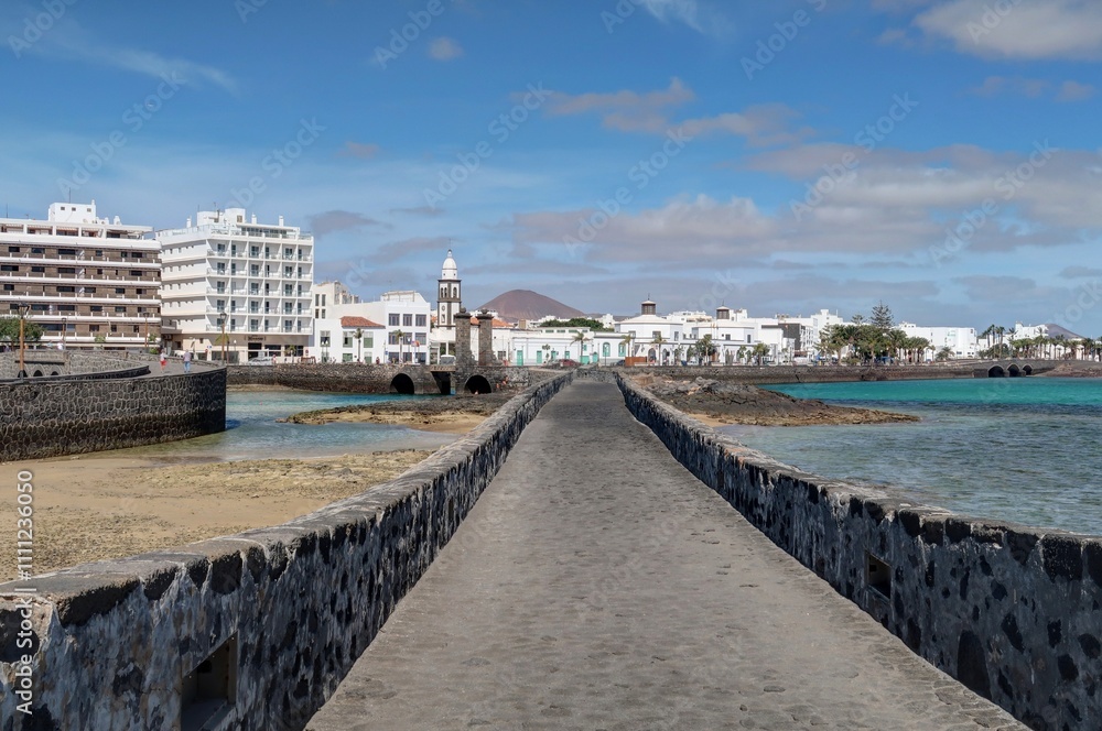 Fototapeta premium ville d'Arrecife, capitale de Lanzarote aux canaries en Espagne