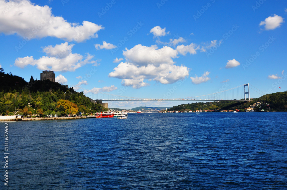 Fototapeta premium Fatih Sultan Mehmet Bosphorus Bridge in Istanbul, Turkey.