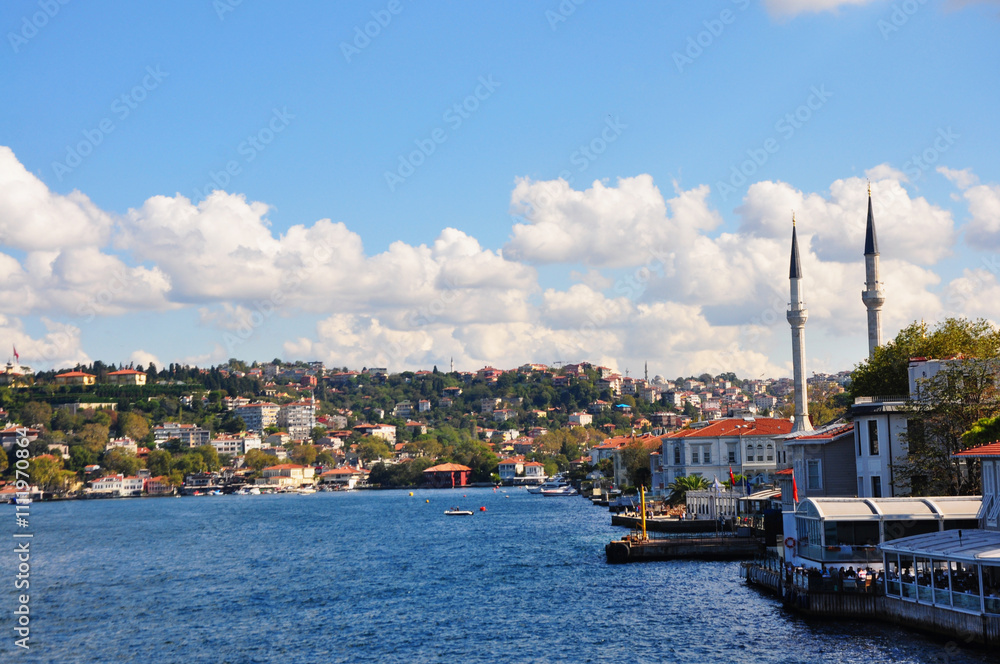 Fototapeta premium Beautiful Istanbul Bosphorus view. Istanbul cityscape.