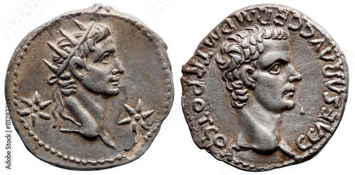 Calígula Imperial Romana, com Divus Augustus, AR Denarius. Lugdunum, 37 d.C photo