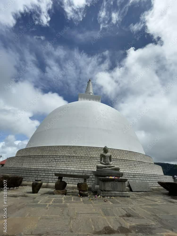 buddhist stupa insadagiri maha seya Srilanka buddhist stupa insadagiri maha seya Srilanka