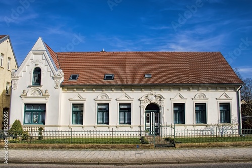 Obraz na płótnie gardelegen, deutschland - sanierter altbau in der altstadt w salonie