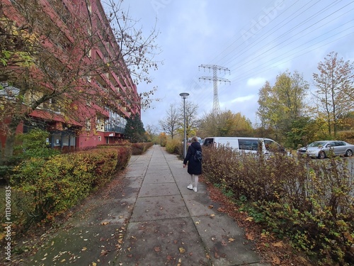 Spaziergang durch ein wunderschönes Wohngebiet in Berlin Hellersdorf/Marzahn - zur Herbstsaison photo