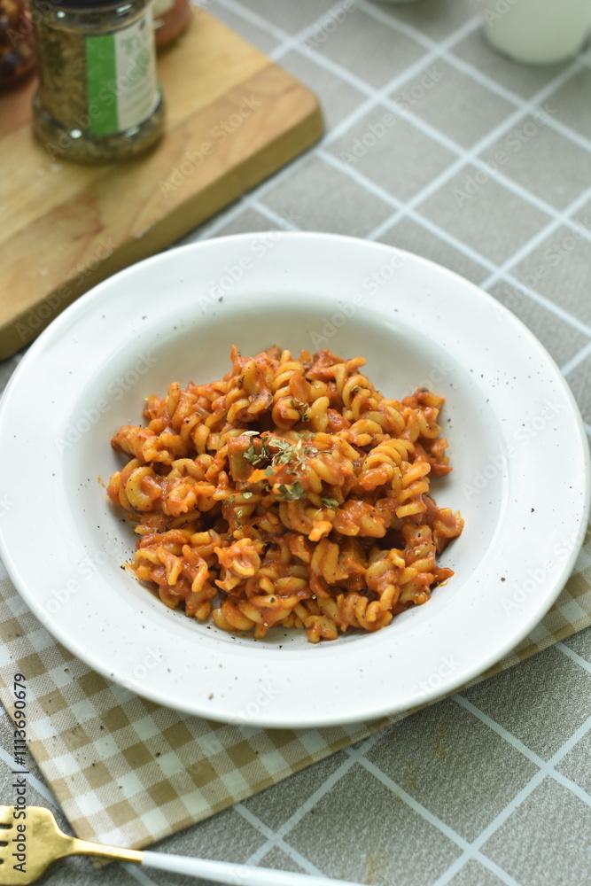 pasta with spicy barbecue seasoning looks delicious, with the right level of doneness pasta with spicy barbecue seasoning looks delicious, with the right level of doneness