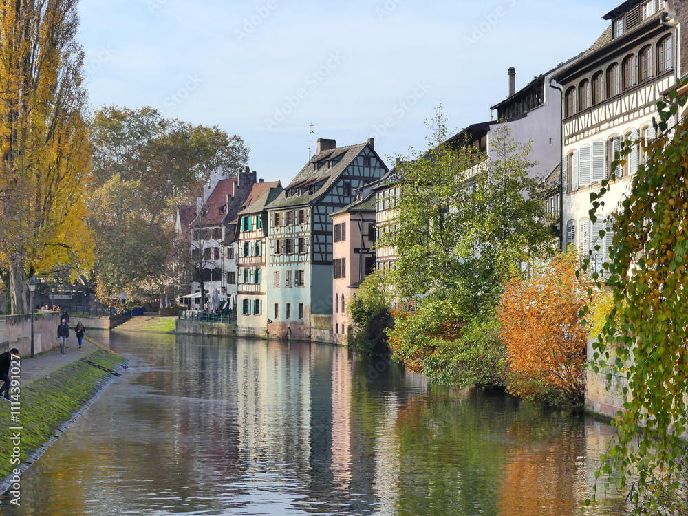 Fototapeta premium Strasbourg Alsace maisons colombages canaux