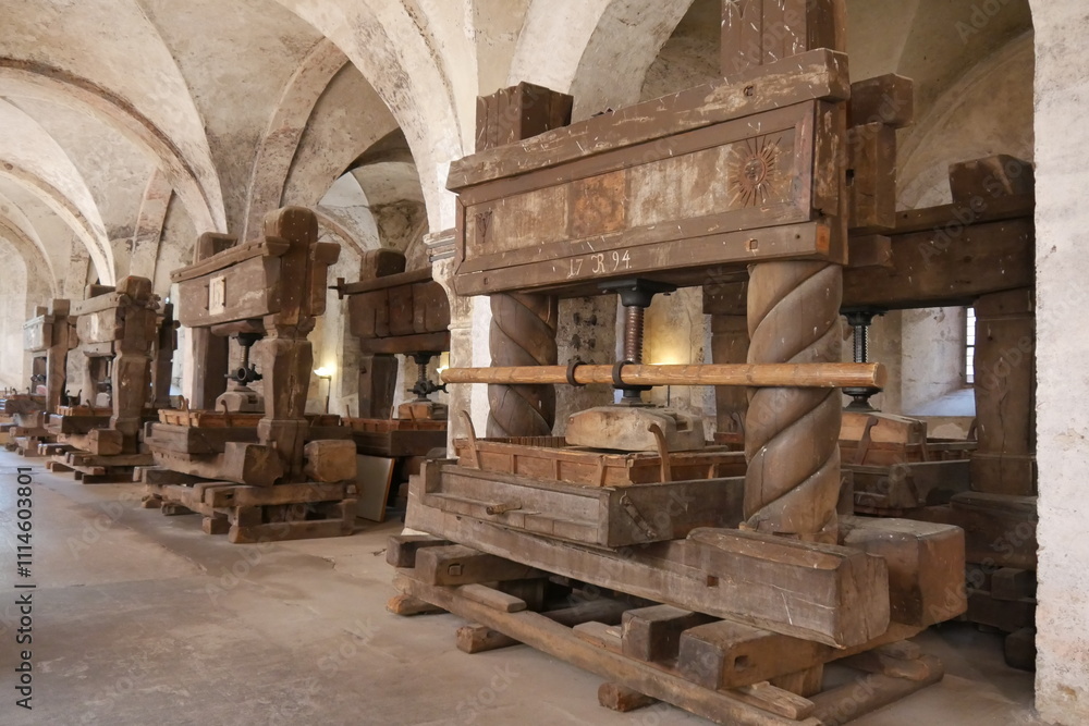 Weinpressen im Kloster Eberbach