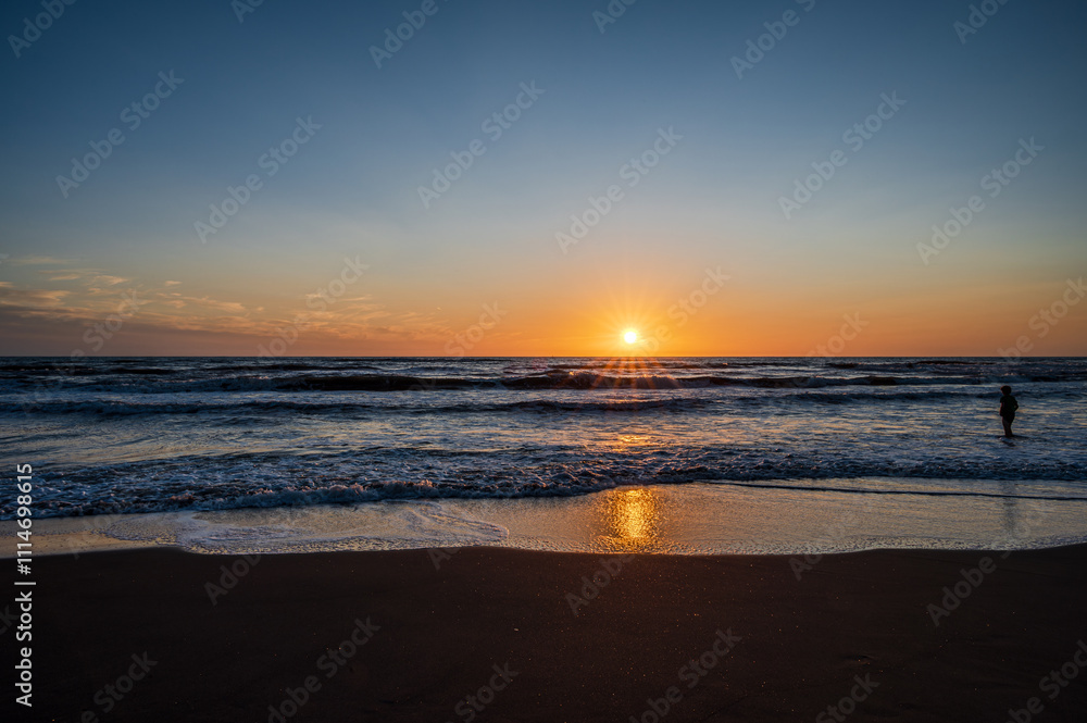 Fototapeta premium Tyrrhenian Sea. Autumnal sunset