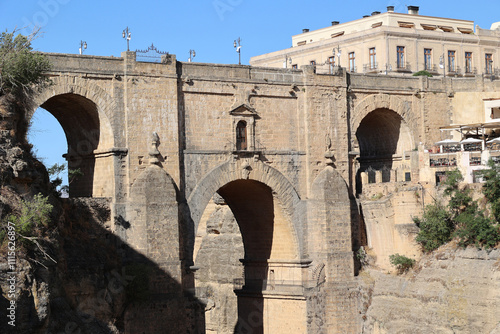 Foto View of the Puente Nuevo - New Bridge - is a bridge structure in the city of Ron