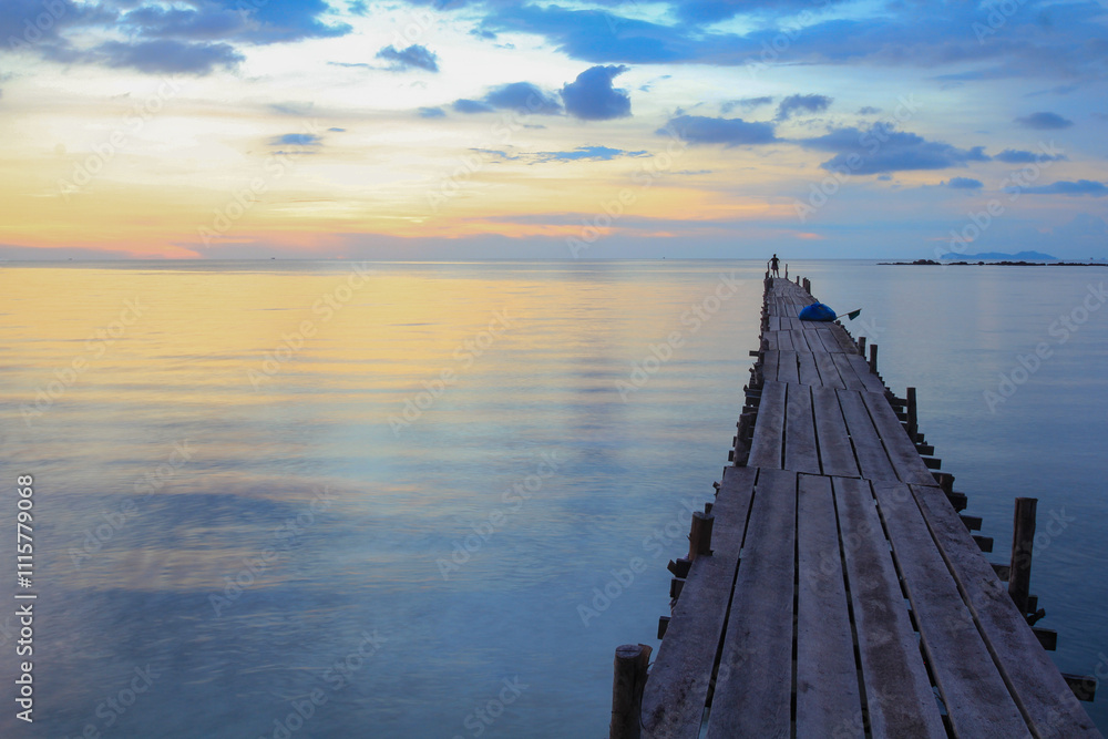 Fototapeta premium Ko Kut also known as Koh Kood, is an island in the Gulf of Thailand. It had everything you could need from a place to call paradise.It 's not far from Koh Chang