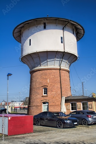 Obraz na płótnie fürstenwalde, deutschland - 19.03.2024 - alter wasserturm am bahnhofsplatz w salonie