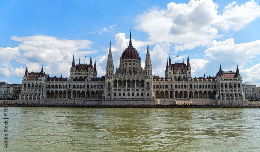 Fototapeta premium The neo-gothic Hungarian Parliament building, Budapest, Hungary