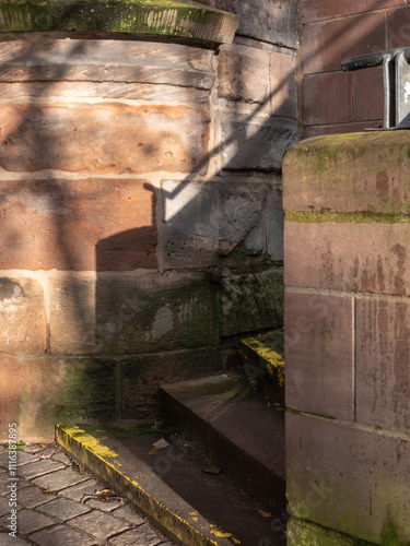 Wallpaper Mural Schatten mit Detail am Brückenpfeiler aus Sandstein Torontodigital.ca