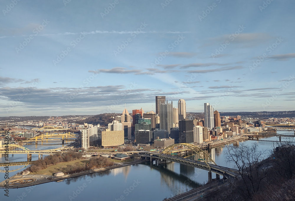 Obraz premium Pittsburgh's Skyline
