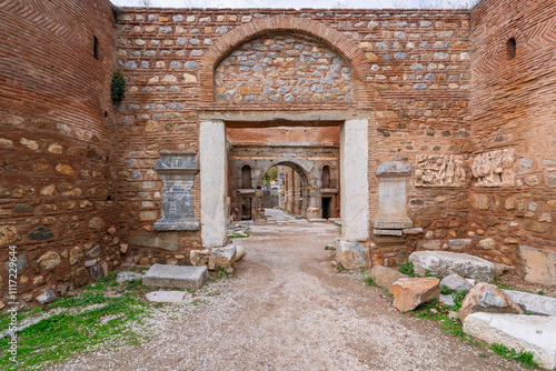 Cuadro en lienzo Lefke Gate of Nicea Ancient City, Iznik Town of Turkey