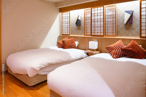 ホテルの部屋　和モダン　ツインベッド