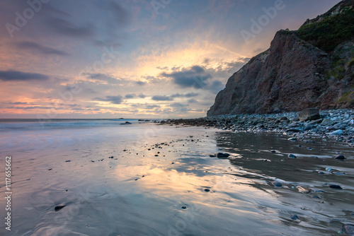 Obraz na płótnie Sunset reflections on Dana Point beach water w salonie