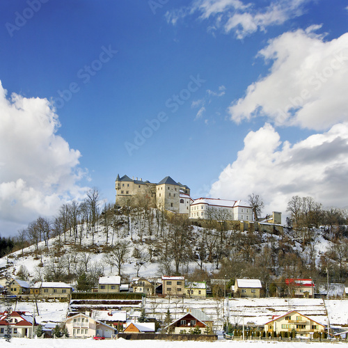 Obraz na płótnie Lupciansky Castle in winter, Slovenska Lupca, Slovakia w salonie