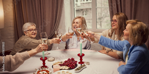 Canvas Print Cozy atmosphere with friends