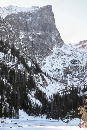 фотографія Hallett Peak as seen from Emerald Lake in Rocky Mountain National Park, Colorado