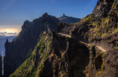 Obraz na płótnie Panoramic view on the famous hike from Pico do Arieiro to Pico Ruivo, Madeira w salonie