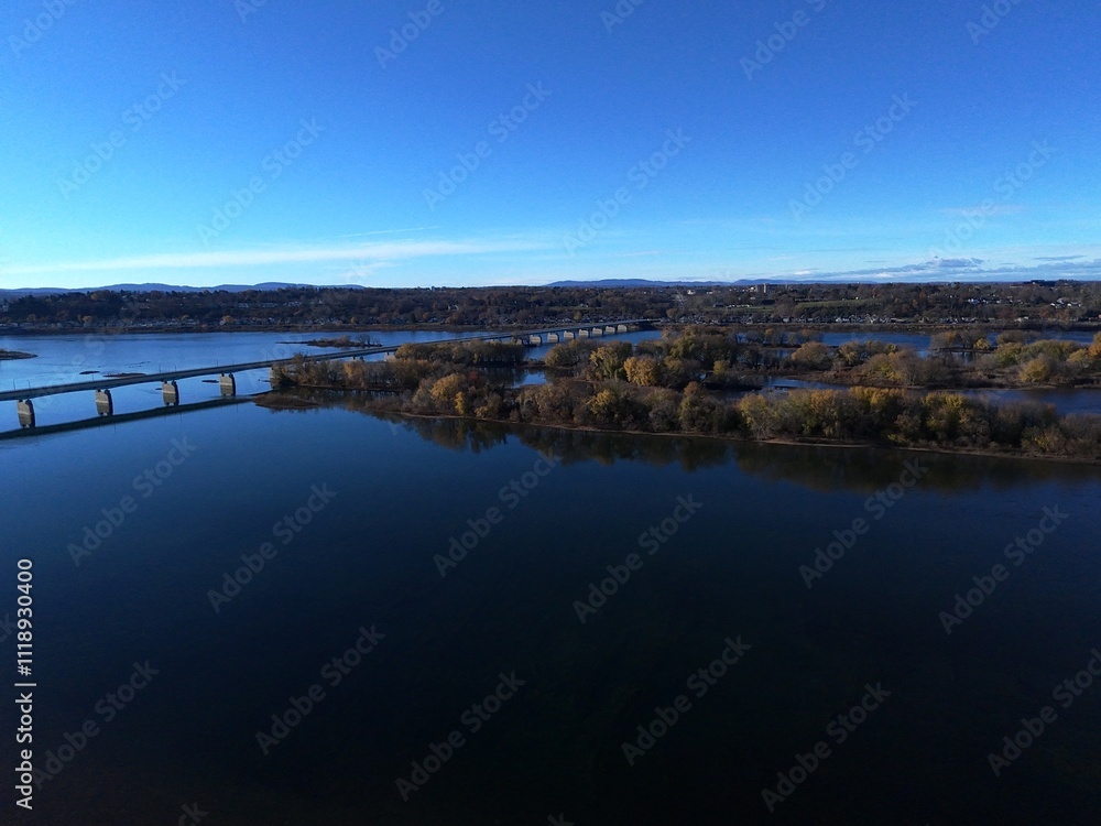 Fototapeta premium A drone shot of a bridge over the water