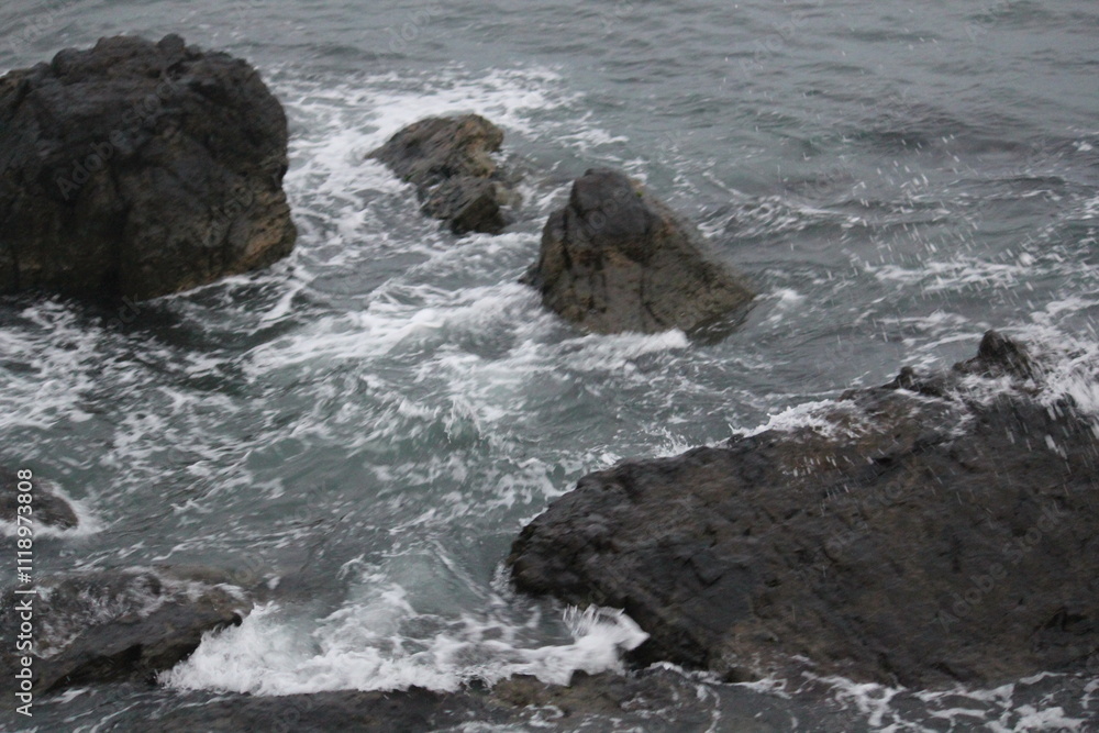 Image of waves crashing on Imrang Beach in Busan, Korea
Image of waves crashing on Imrang Beach in Busan, Korea
