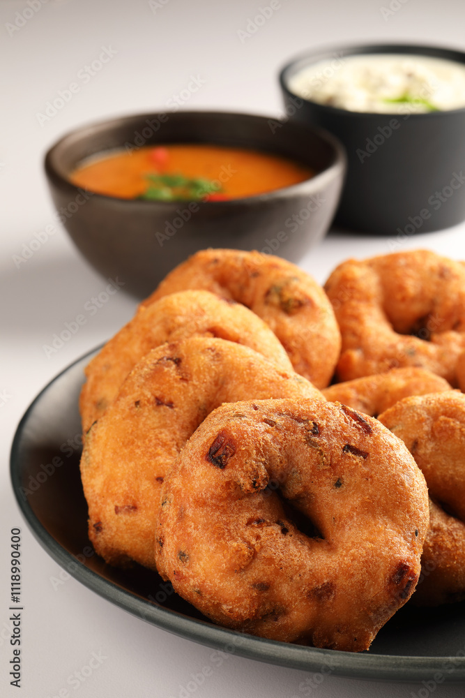 it's a South Indian plate mandu Vada also delicious all Indian like it selective focus it's a South Indian plate mandu Vada also delicious all Indian like it selective focus