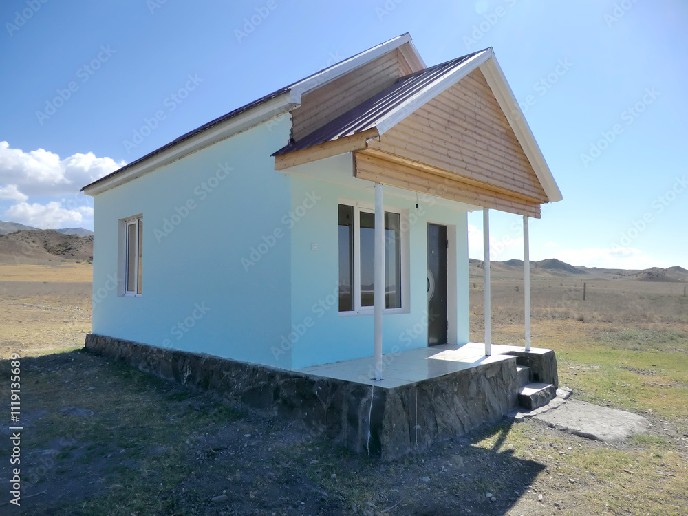 A watchman's house built in the mountains. A stone house built for hunters to spend the night. A watchman's house built in the mountains. A stone house built for hunters to spend the night.