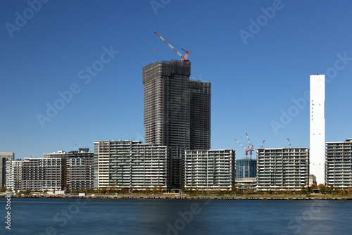 晴海フラッグのマンション群　ハルフラ　東京五輪選手村跡地　集合住宅　タワーマンション	
