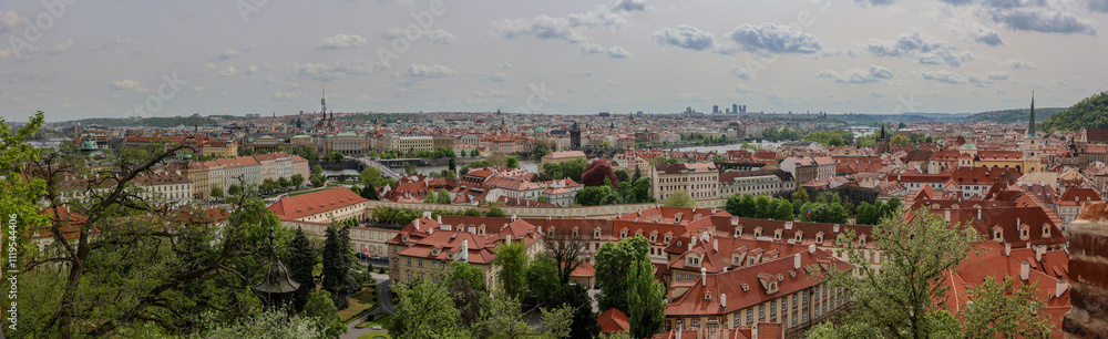 Obraz premium Panorama of Prague city from the viewpoint of Prague Castle.