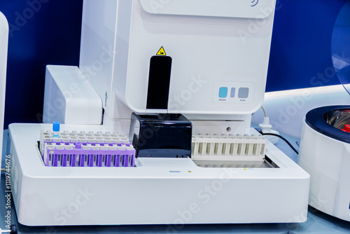Cuadro en lienzo Automatic hematology analyzer with reticulocyte counting function