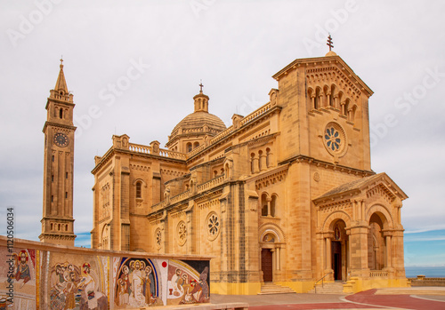 Obraz na płótnie Gozo (Għawdex) Island The Basilica of the National Shrine of the Blessed Virgin of Ta' Pinu (Santwarju Bażilika tal-Madonna ta' Pinu) Malta w salonie