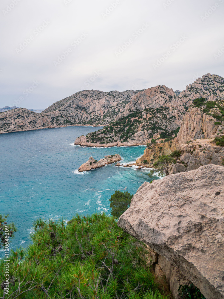 Calanques National Park Marseille: dramatic cliffs and sparkling Mediterranean Calanques National Park Marseille: dramatic cliffs and sparkling Mediterranean