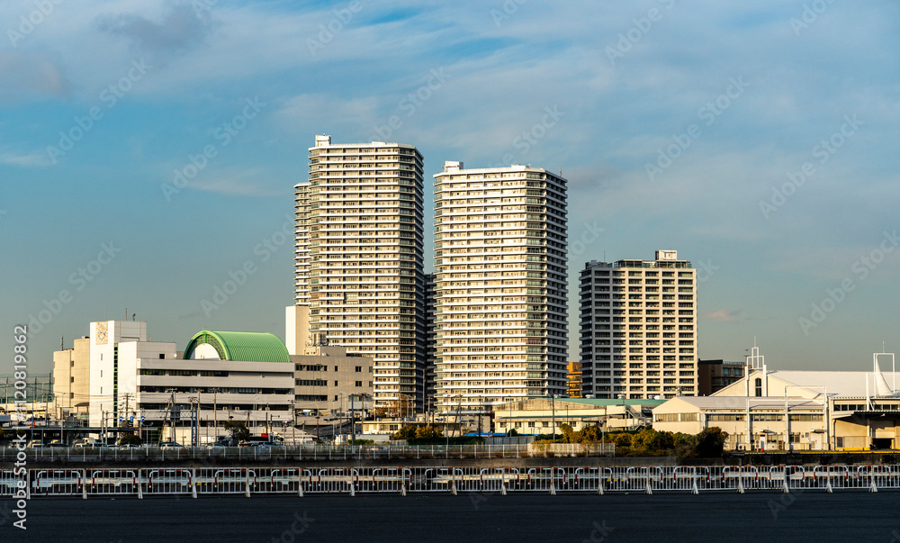 Naklejka premium 神奈川県 横浜新港の風景