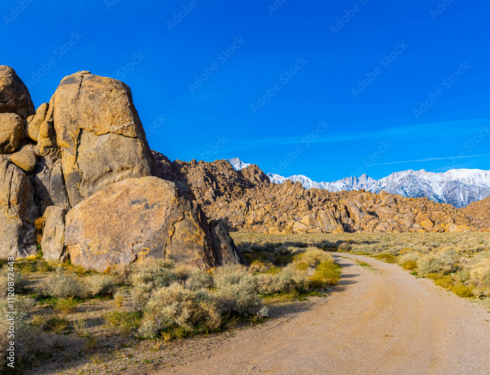 Cattle Pockets and Corridors Rock Formations Area, Alabama Hills National Scenic Area, Lone Pine, California, USA Cattle Pockets and Corridors Rock Formations Area, Alabama Hills National Scenic Area, Lone Pine, California, USA