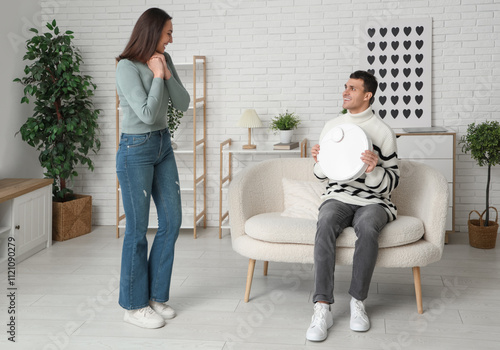 Young couple with modern ro...