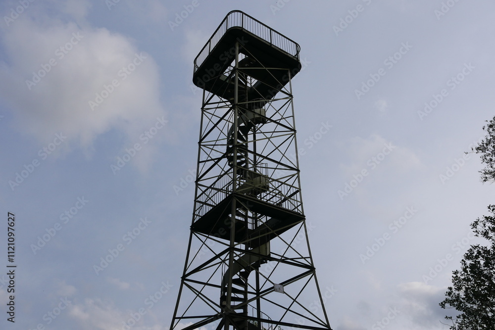 Gillerbergturm im Rothaargebirge am Rothaarsteig Gillerbergturm im Rothaargebirge am Rothaarsteig