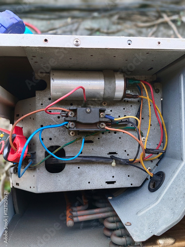 Air conditioning capacitor electric board repaire technician engneering
