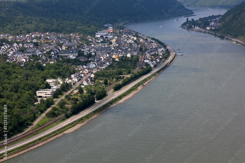 Rhine enbankment viewed from the Rheinsteig trail - between Saint Goarshausen and Kamp-Bornhofen - Hesse - Germany Rhine enbankment viewed from the Rheinsteig trail - between Saint Goarshausen and Kamp-Bornhofen - Hesse - Germany