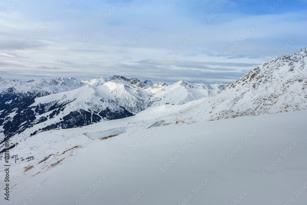 Schigebiet - Winter im Zillertal in Tirol Schigebiet - Winter im Zillertal in Tirol