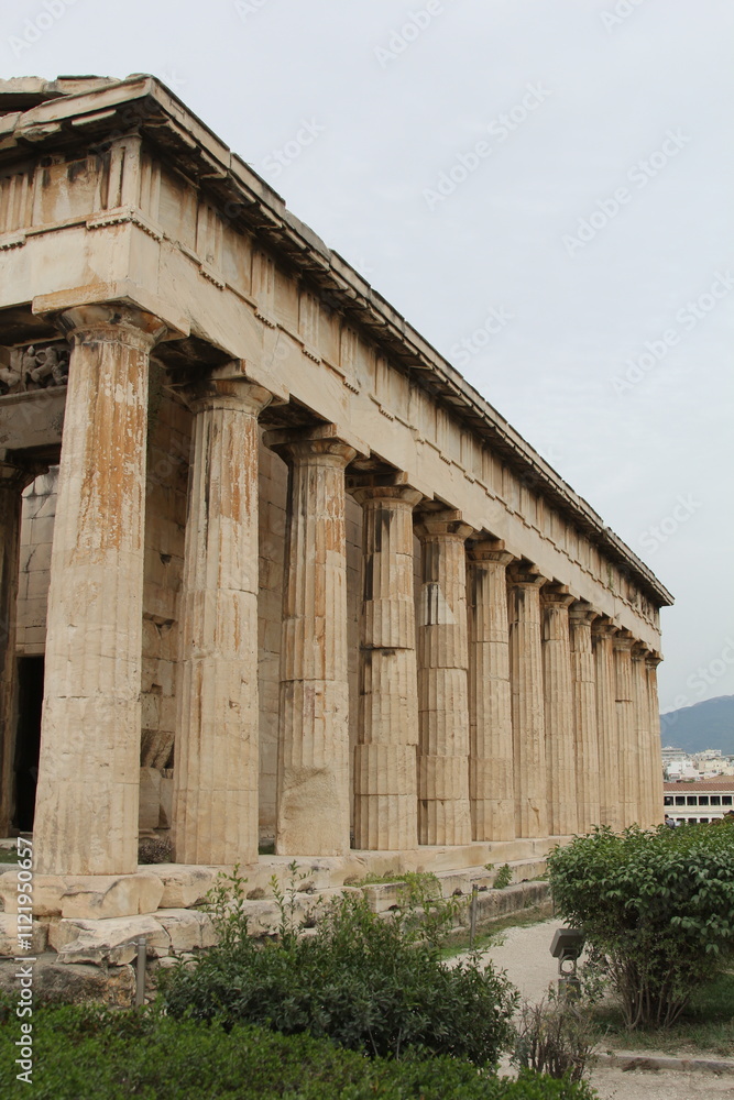 Fototapeta premium ancient greek temple in Athens, Greece